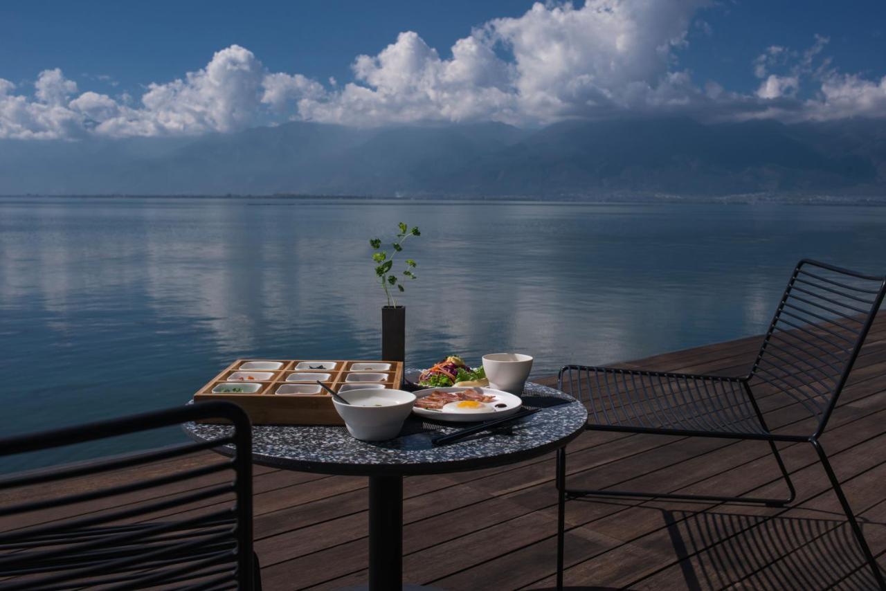 Yakamoz Erhai Hotel Dali  Bagian luar foto